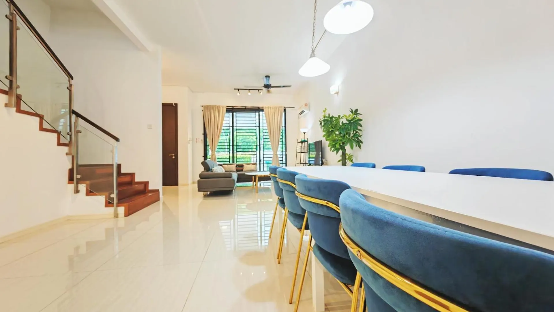 Holiday home 142 Spacious 3Storey 6Br 6Bath For Big Family Wedding Birthday Easy Parking Gelugor Malaysia
